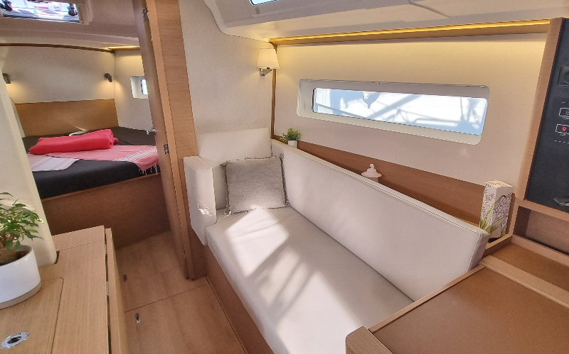 Photo #7 - Sun Odyssey 380 (Sunny) en Golfe Juan - 43271