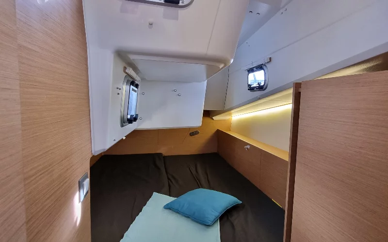 Sun Odyssey 380 (Sunny)  - 9