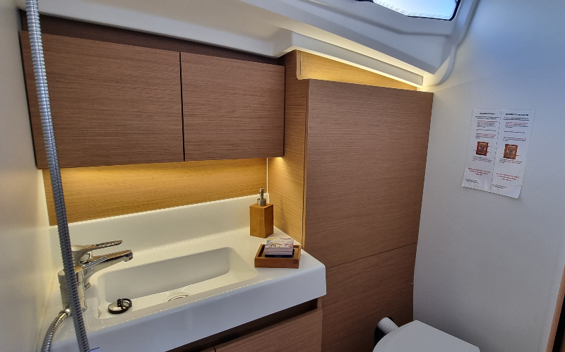 Photo #11 - Sun Odyssey 380 (Sunny) en Golfe Juan - 43271