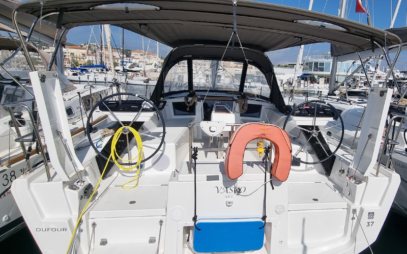 Photo #1 - Dufour 37 - 2 cab. (Vasco) in Golfe Juan - 43272