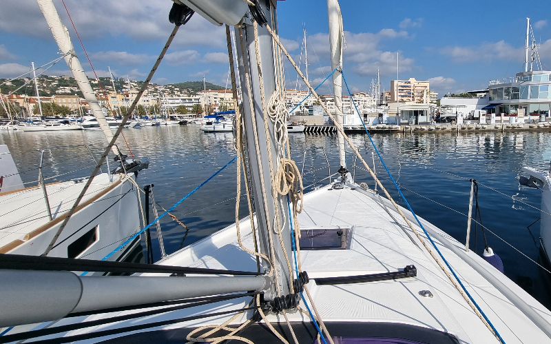 Photo #4 - Dufour 37 - 2 cab. (Vasco) in Golfe Juan - 43272