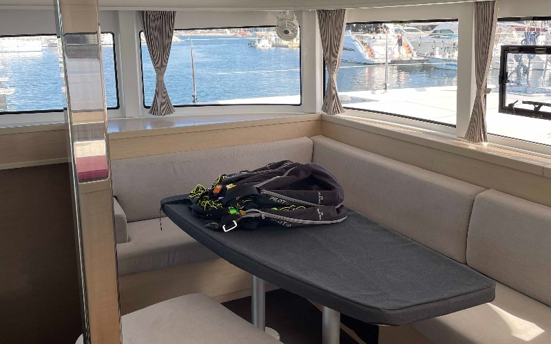 Photo #7 - Lagoon 42 - 3 + 1 cab. (Aventura) in Heiliger Raphael - 43279