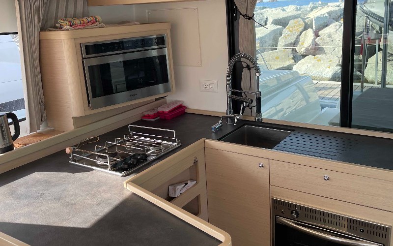 Photo #8 - Lagoon 42 - 3 + 1 cab. (Aventura) in Heiliger Raphael - 43279