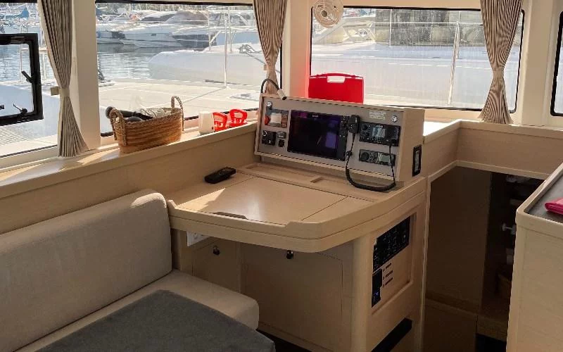 Lagoon 42 - 3 + 1 cab. (Aventura)  - 9