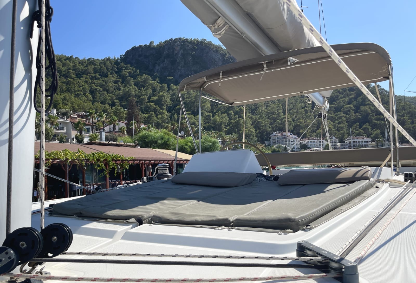 Photo #5 - Lagoon 450 F - 4 + 2 cab. (Altair) in Atene - 43310