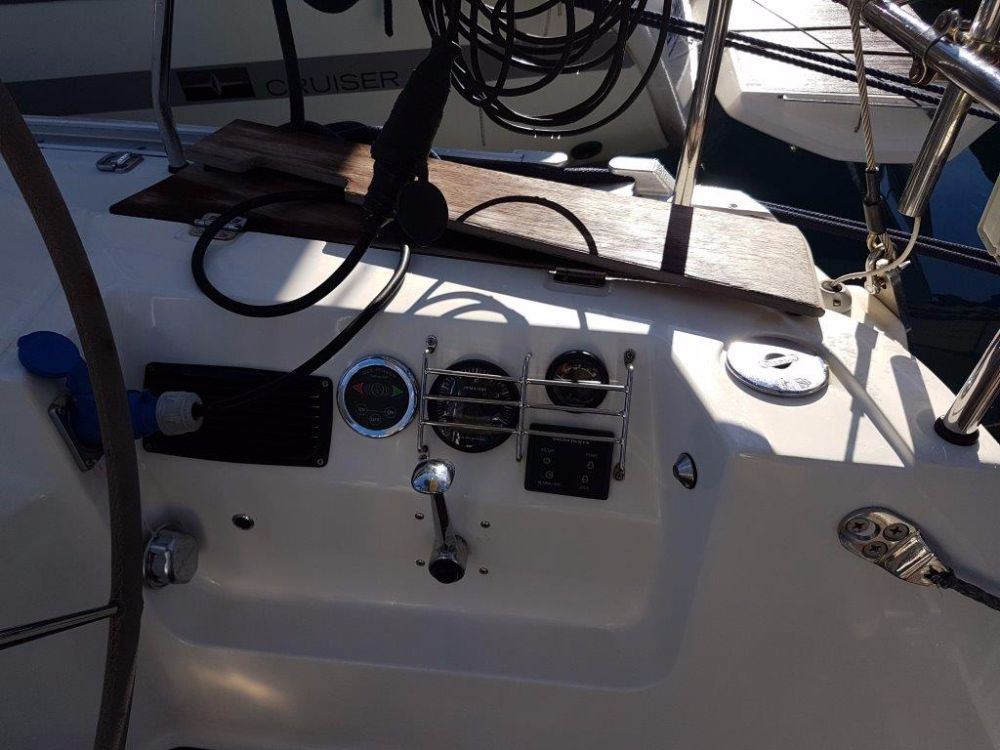 Photo #6 - Bavaria Cruiser 40 (Lola) in Volos - 43363