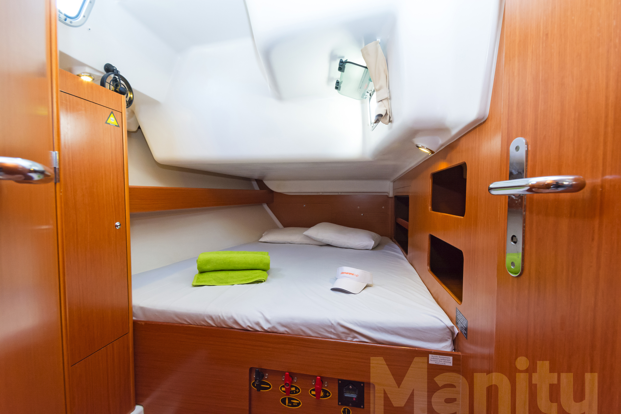 Photo #9 - Cyclades 50.5 - 5 + 1 cab. (Manitu) en Atenas - 43369