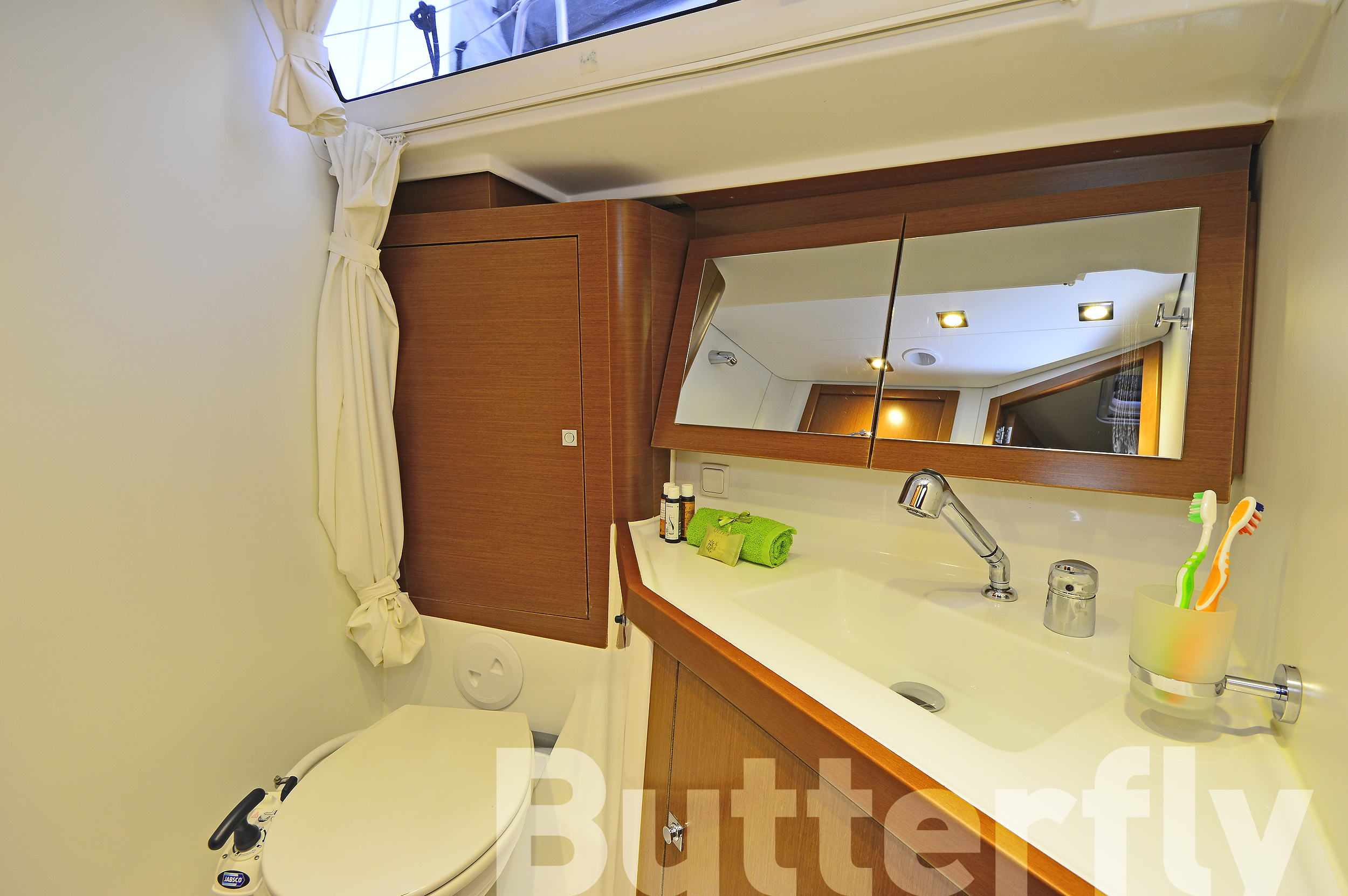 Photo #20 - Oceanis 45 - 4 cab. (Butterfly) en Kos - 43371