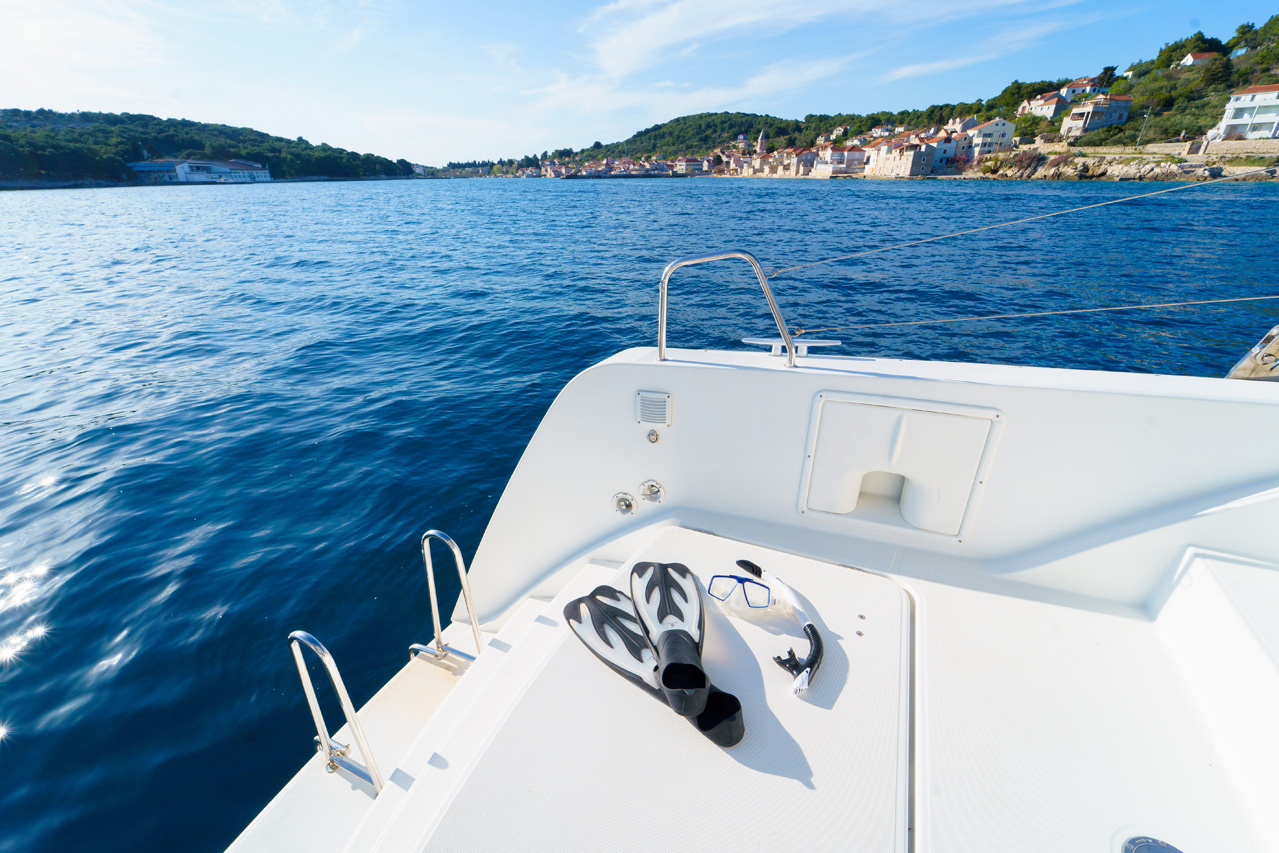 Photo #7 - Lagoon 39 - 4 + 2 cab. (White Pearl) in Sibenik - 43387