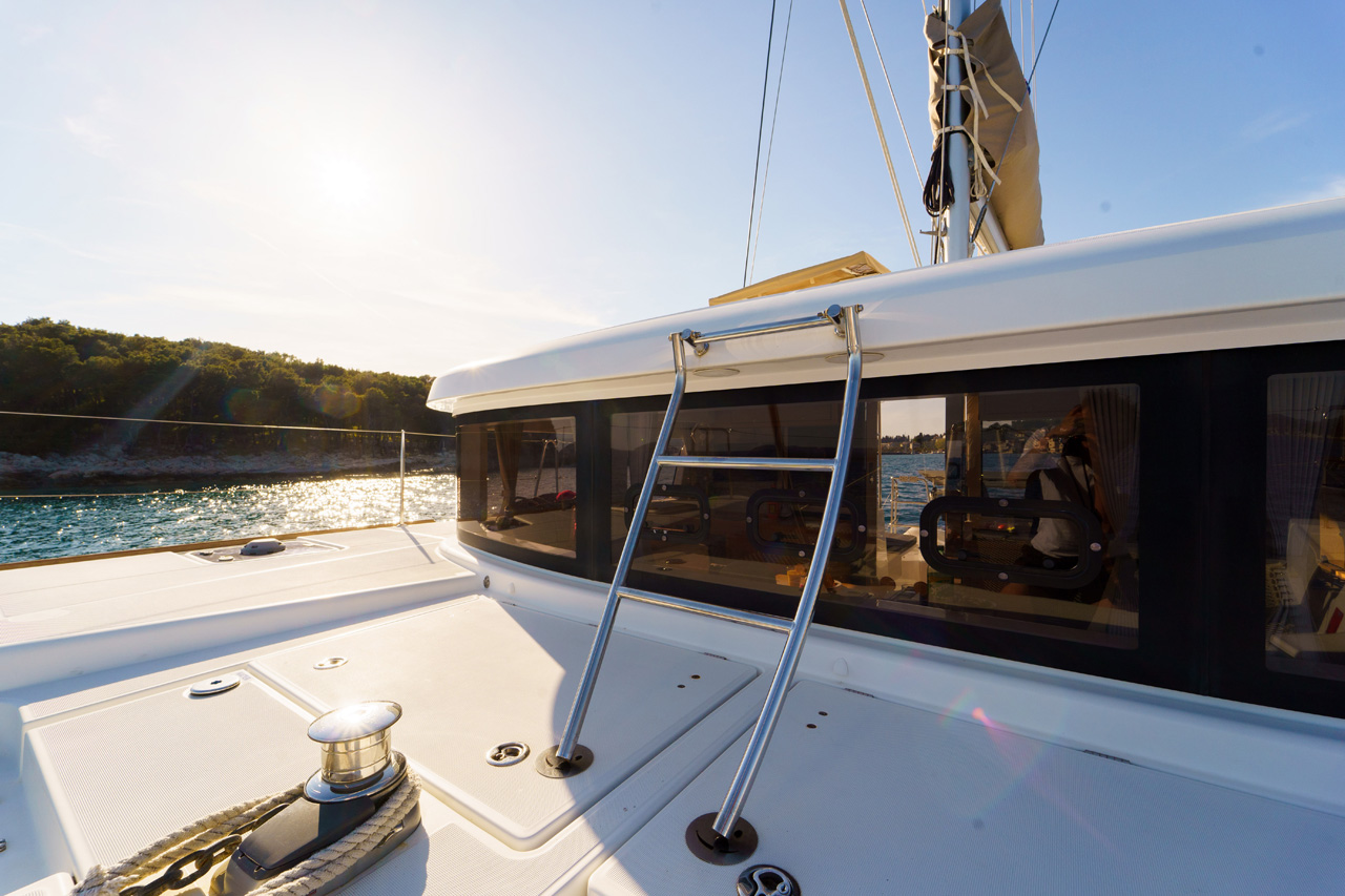 Photo #13 - Lagoon 39 - 4 + 2 cab. (White Pearl) in Sibenik - 43387