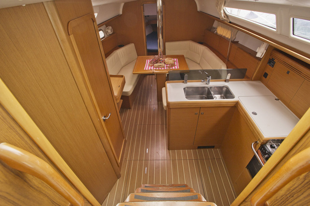 Photo #8 - Sun Odyssey 36i (Lauren) in Volos - 43399
