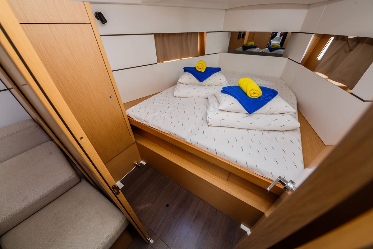 Photo #13 - Oceanis 38.1 (Obsession) in Dubrovnik - 43402