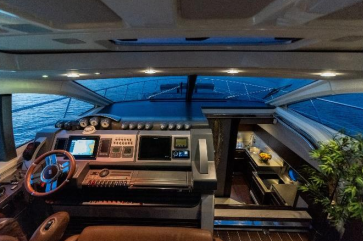 Photo #6 - Azimut 68S (Moro) in Split - 43421