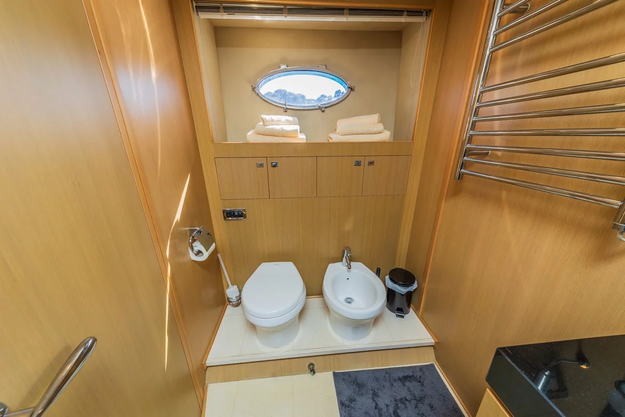 Princess V78 (Gitana II)  - 36