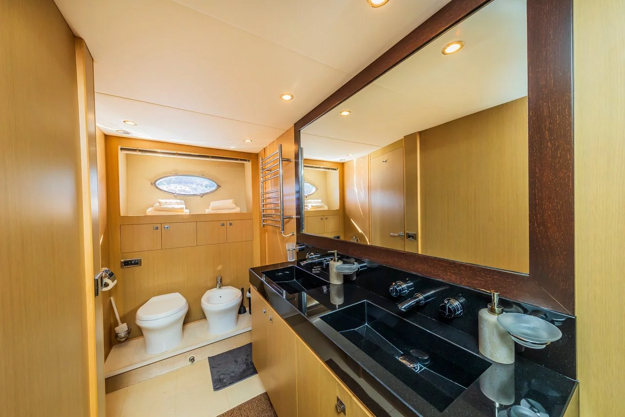 Princess V78 (Gitana II)  - 38