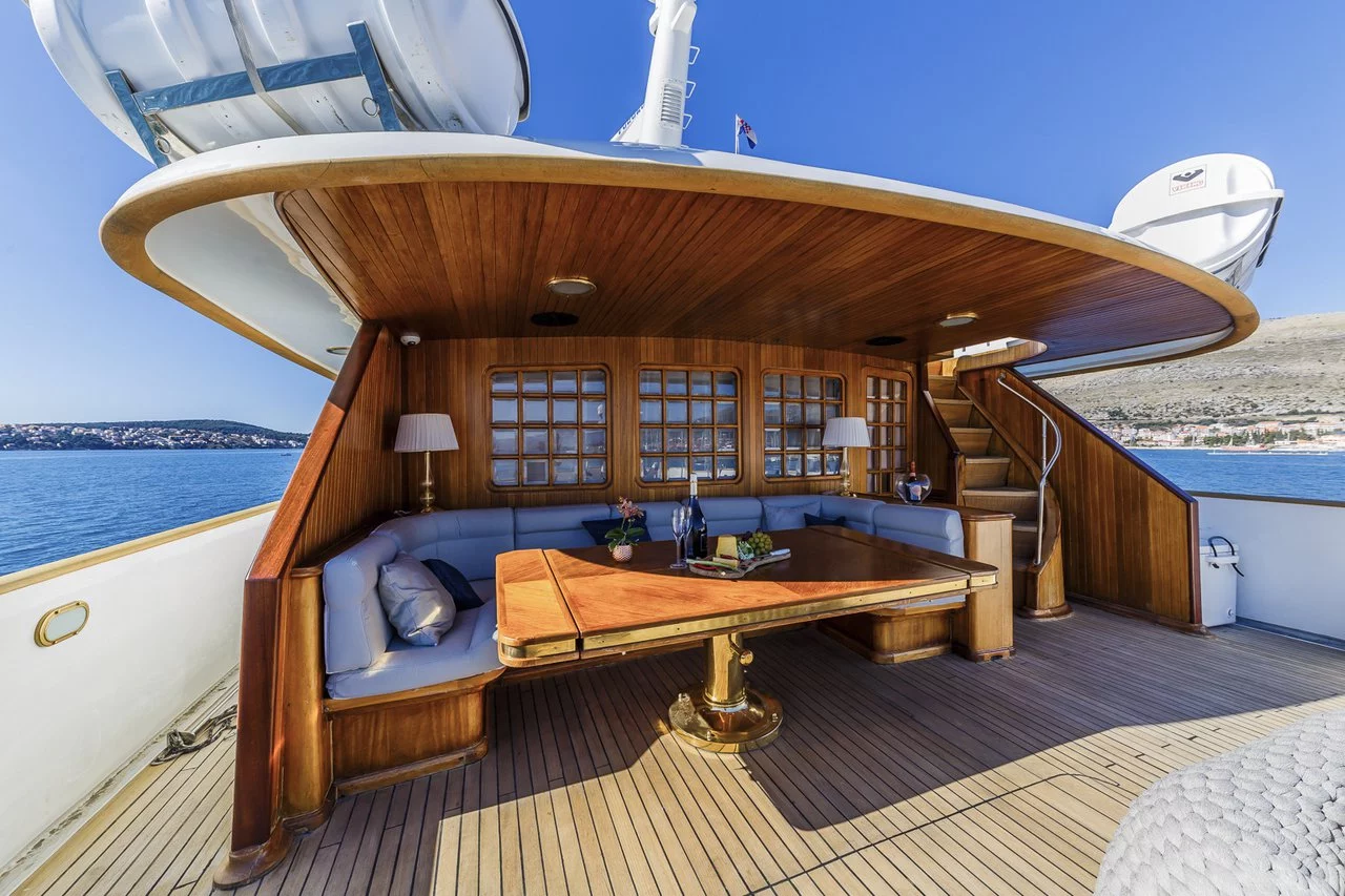Benetti Classsic 115 (To Je To)  - 6