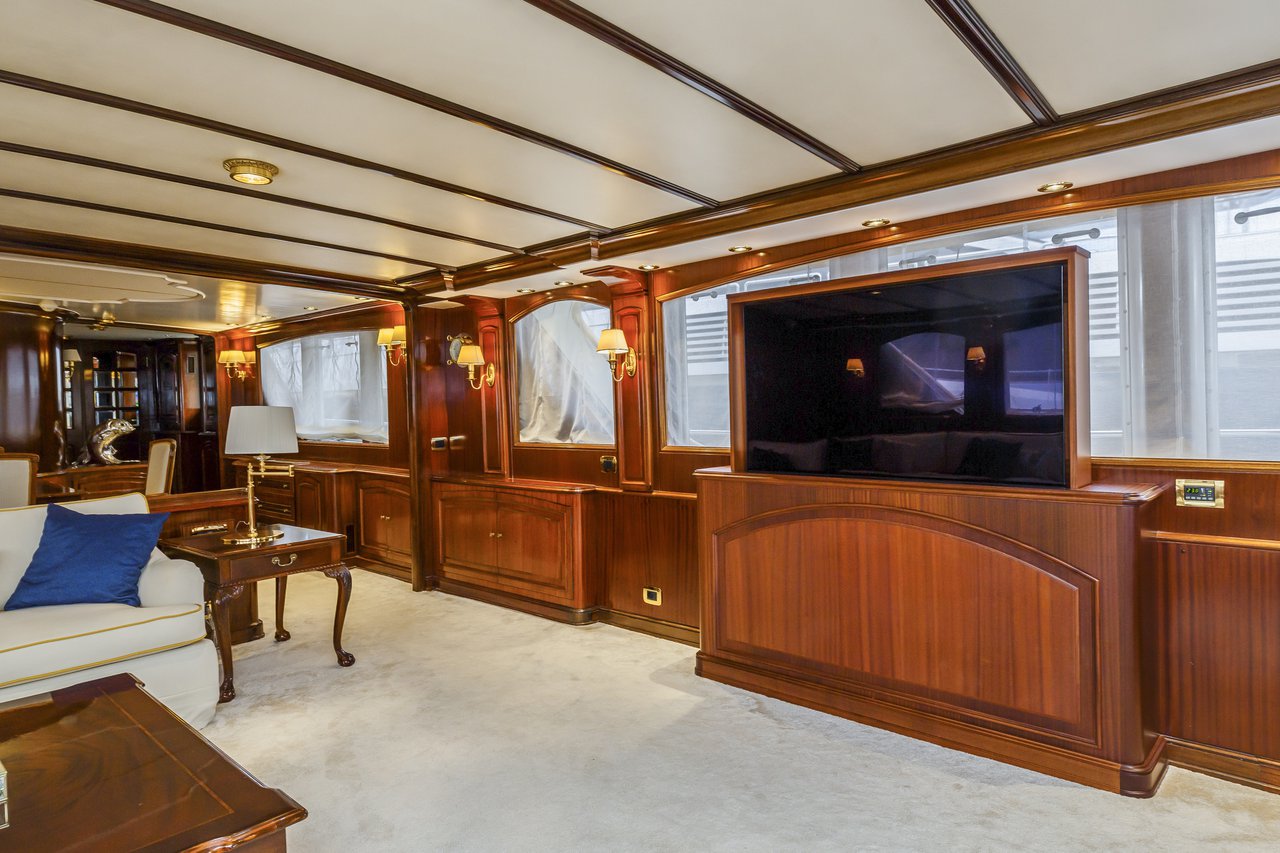 Photo #9 - Benetti Classsic 115 (To Je To) in Trogir - 43429