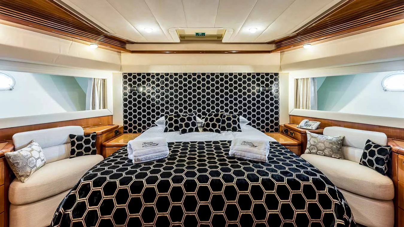 Ferretti Yachts 880 - 4. cab (Miss Katarina)  - 19
