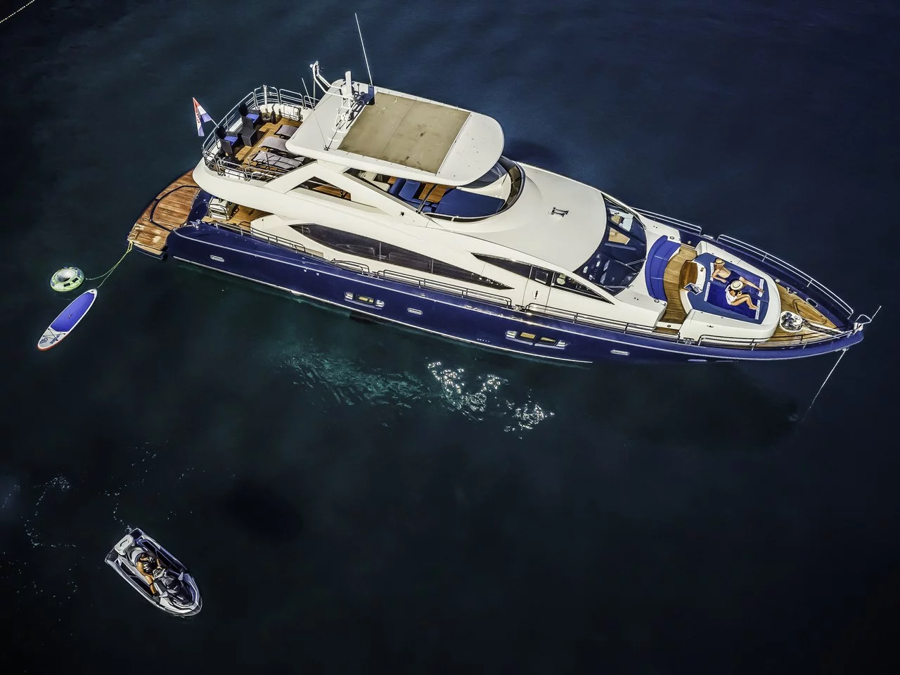Sunseeker Yacht 86 (The Best Way)  - 2