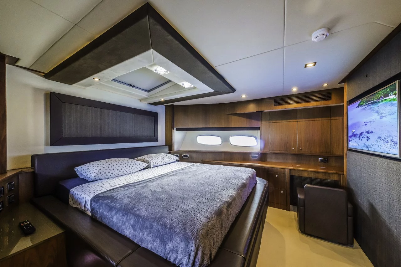 Sunseeker Yacht 86 (The Best Way)  - 19