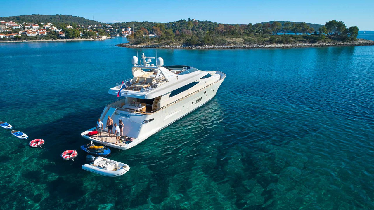 Photo #6 - Canados 86 (Karisma) en Baska Voda - 43436