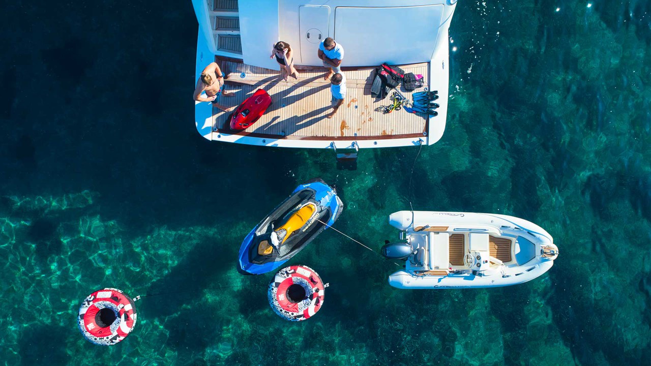 Photo #28 - Canados 86 (Karisma) en Baska Voda - 43436
