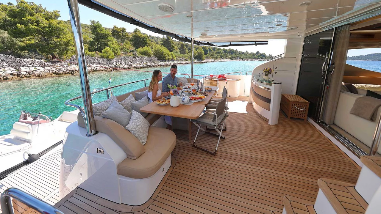 Princess Y85 (Insieme)  - 3