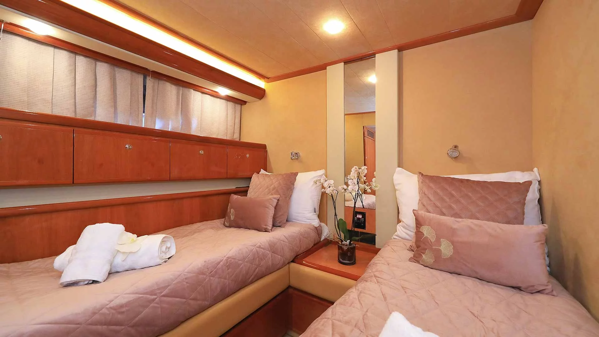 Ferretti Yachts 760 (Quo Vadis I)  - 14