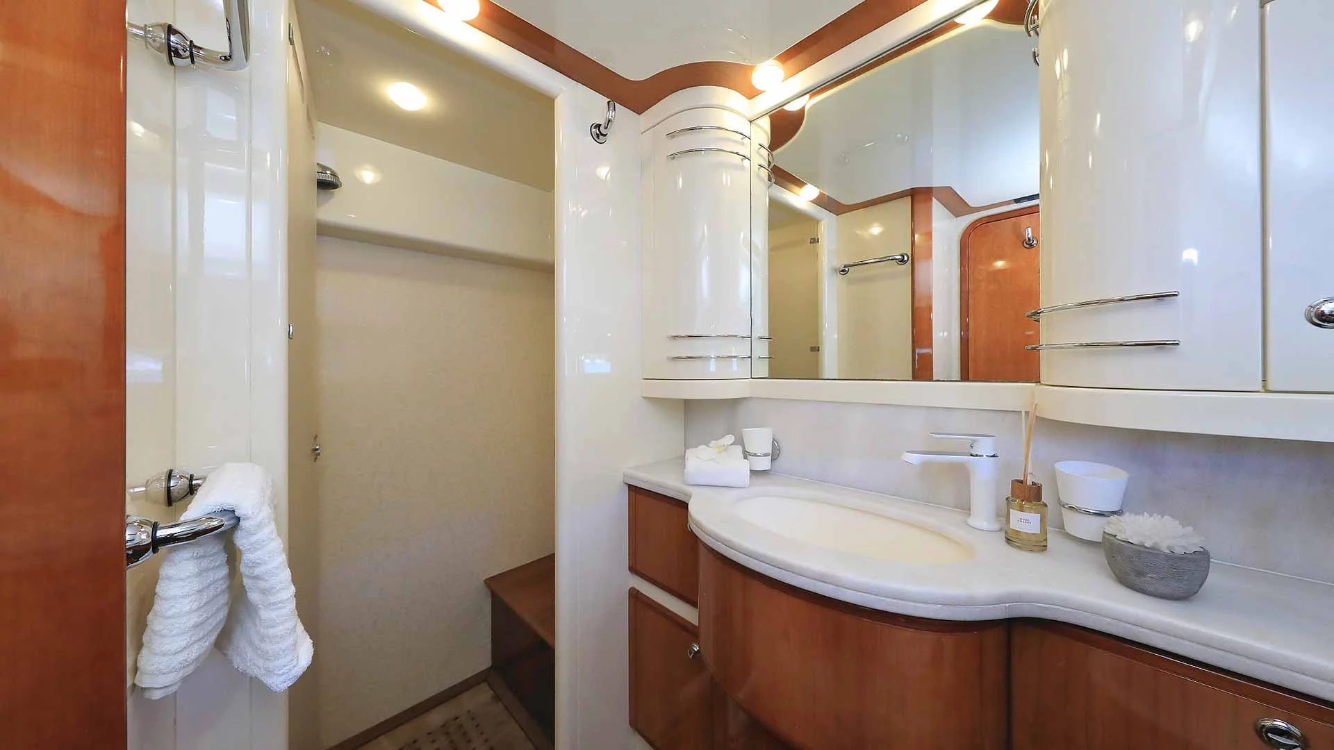 Ferretti Yachts 760 (Quo Vadis I)  - 18