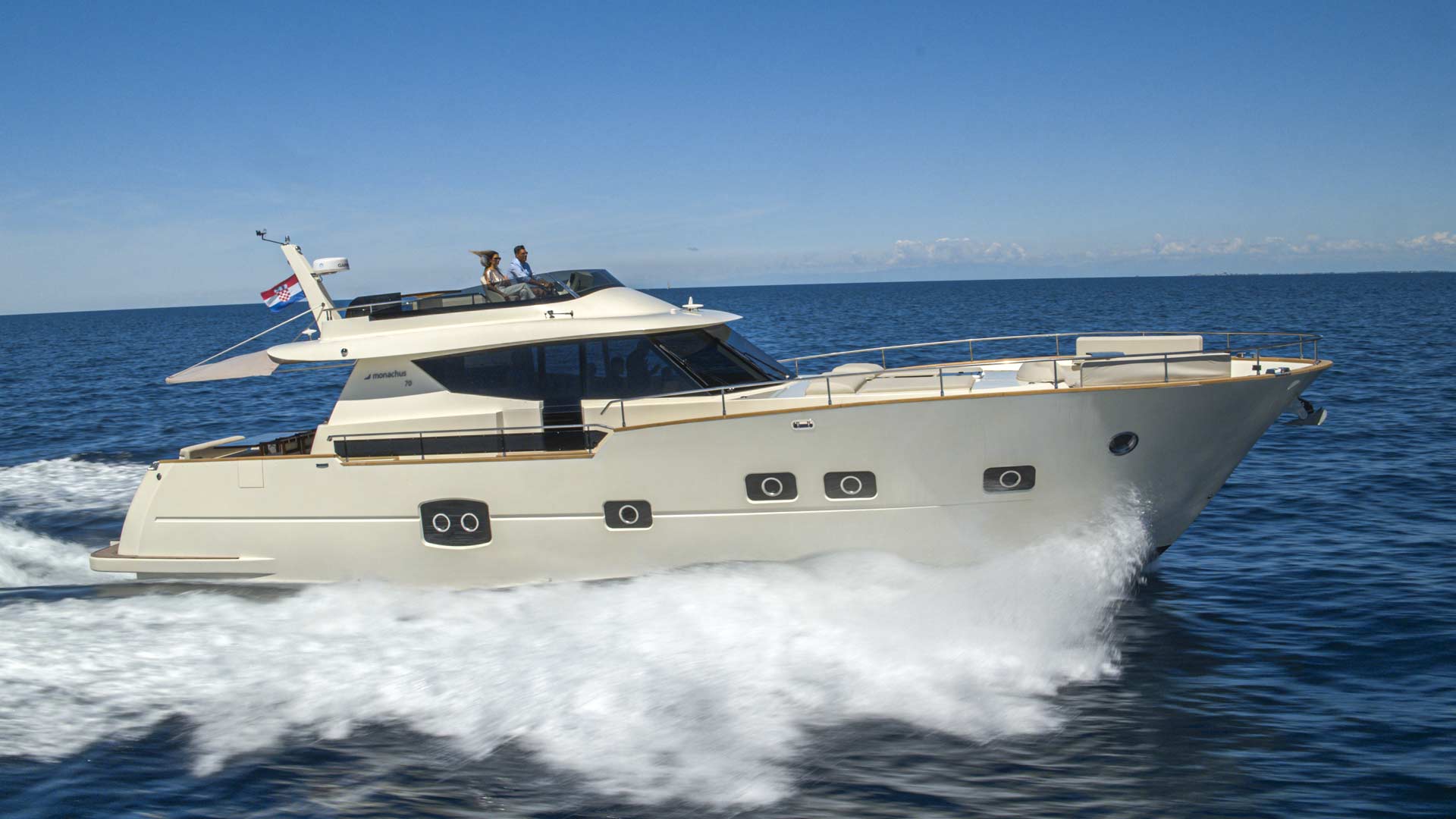 Photo #6 - Monachus 70 Fly (Panta Rei) in Split - 43442