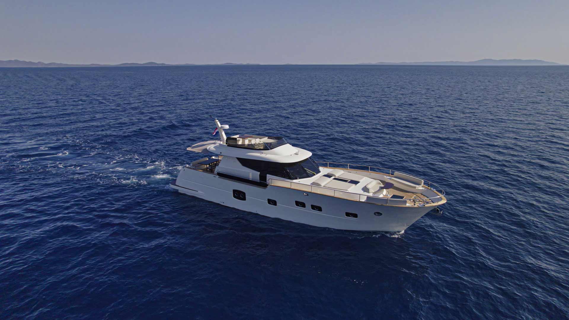 Photo #8 - Monachus 70 Fly (Panta Rei) in Split - 43442