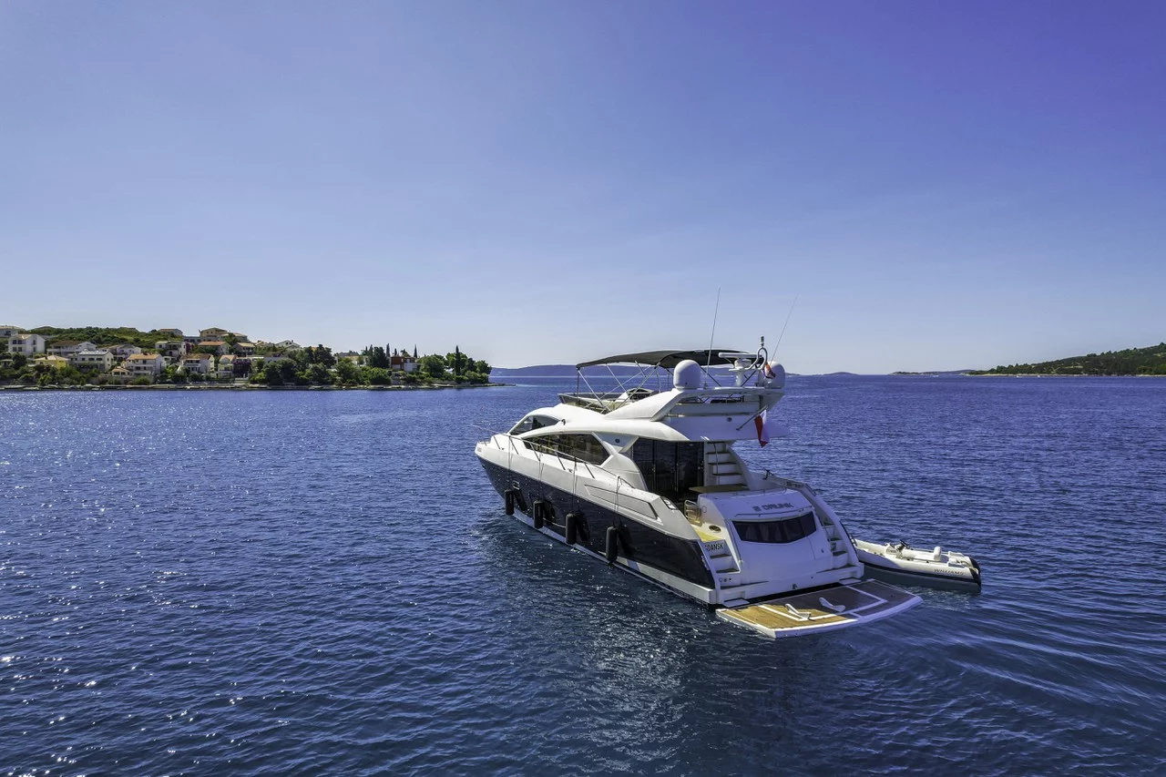 Sunseeker Manhattan 63 (2 Drunk)  - 4