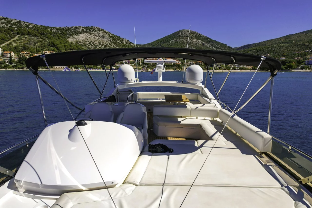 Sunseeker Manhattan 63 (2 Drunk)  - 8