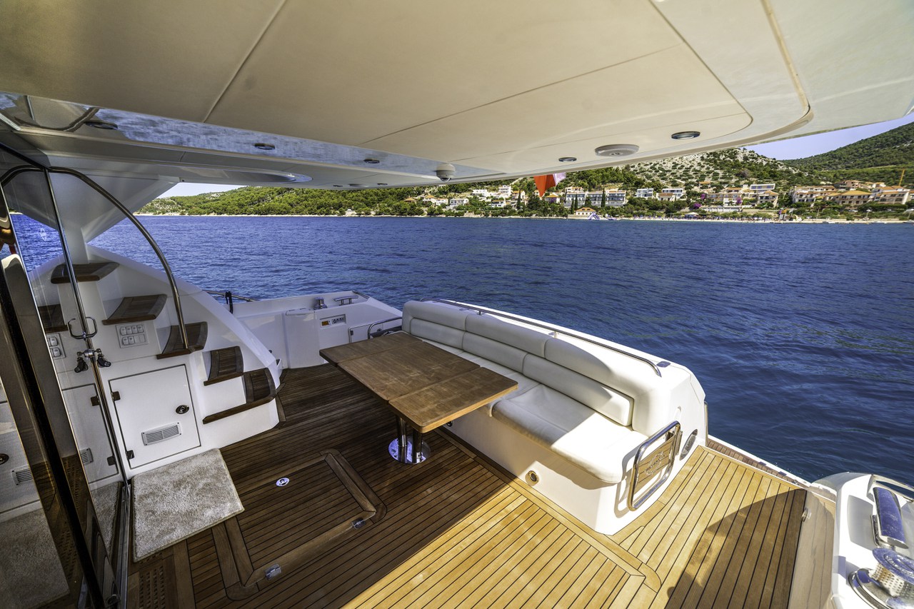 Photo #11 - Sunseeker Manhattan 63 (2 Drunk) in Trogir - 43443