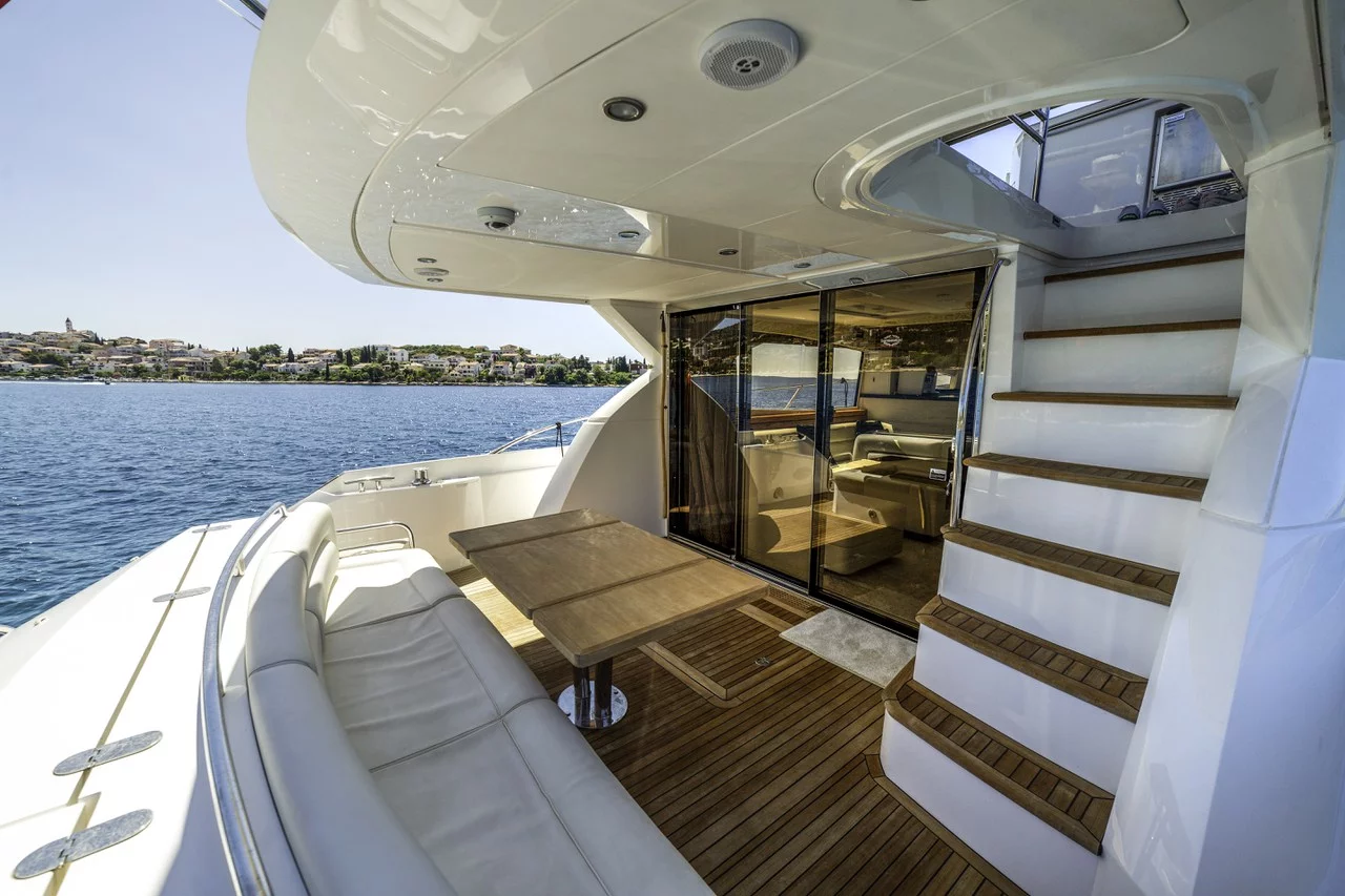 Sunseeker Manhattan 63 (2 Drunk)  - 11