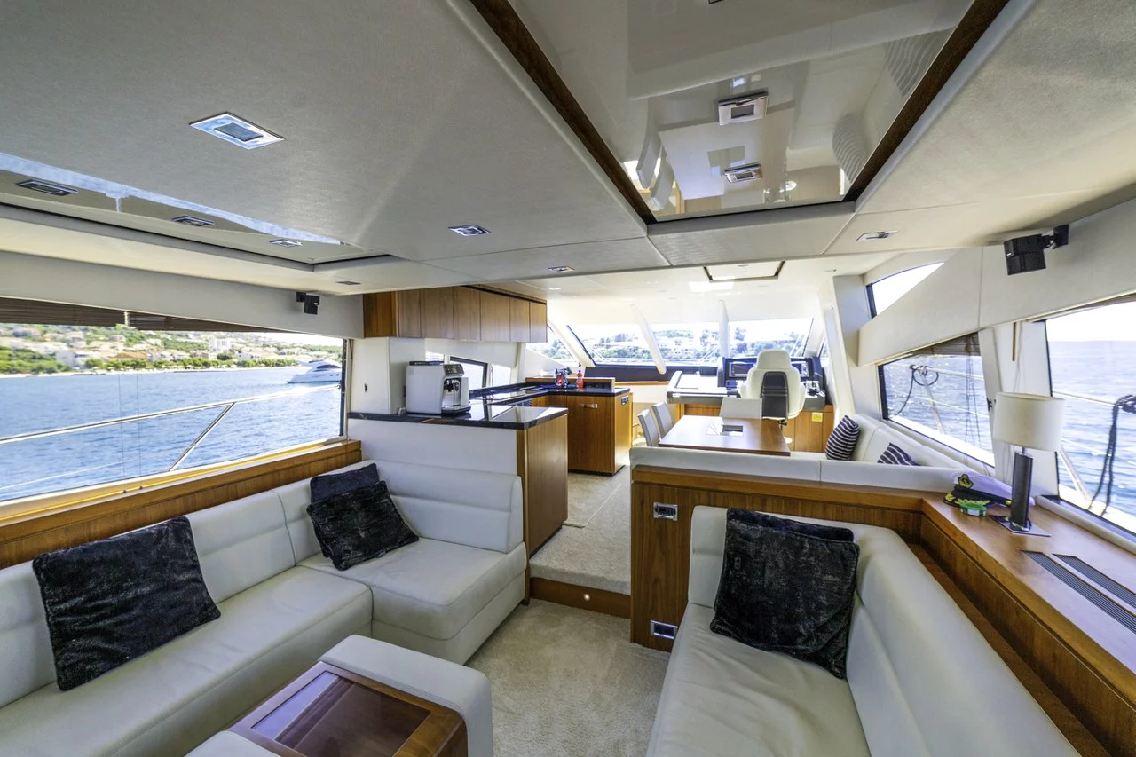 Sunseeker Manhattan 63 (2 Drunk)  - 12
