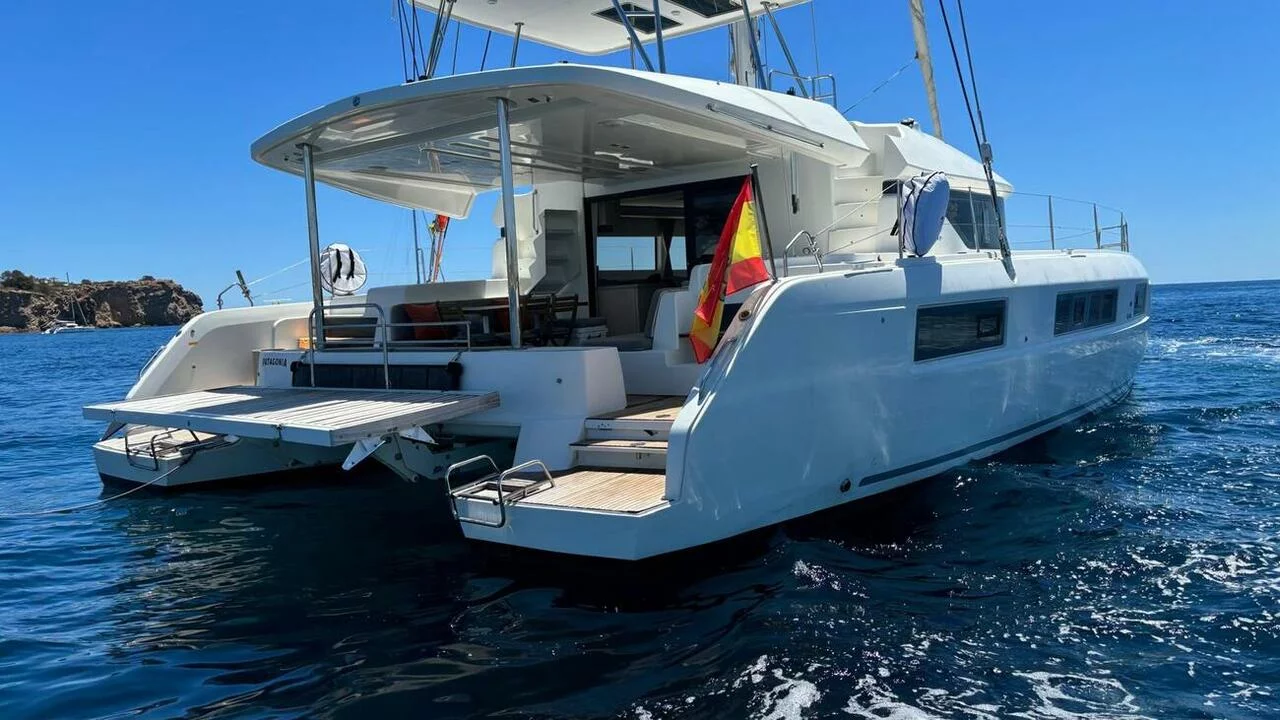 Lagoon 50 - 5 + 2 cab. (Patagonia)  - 5