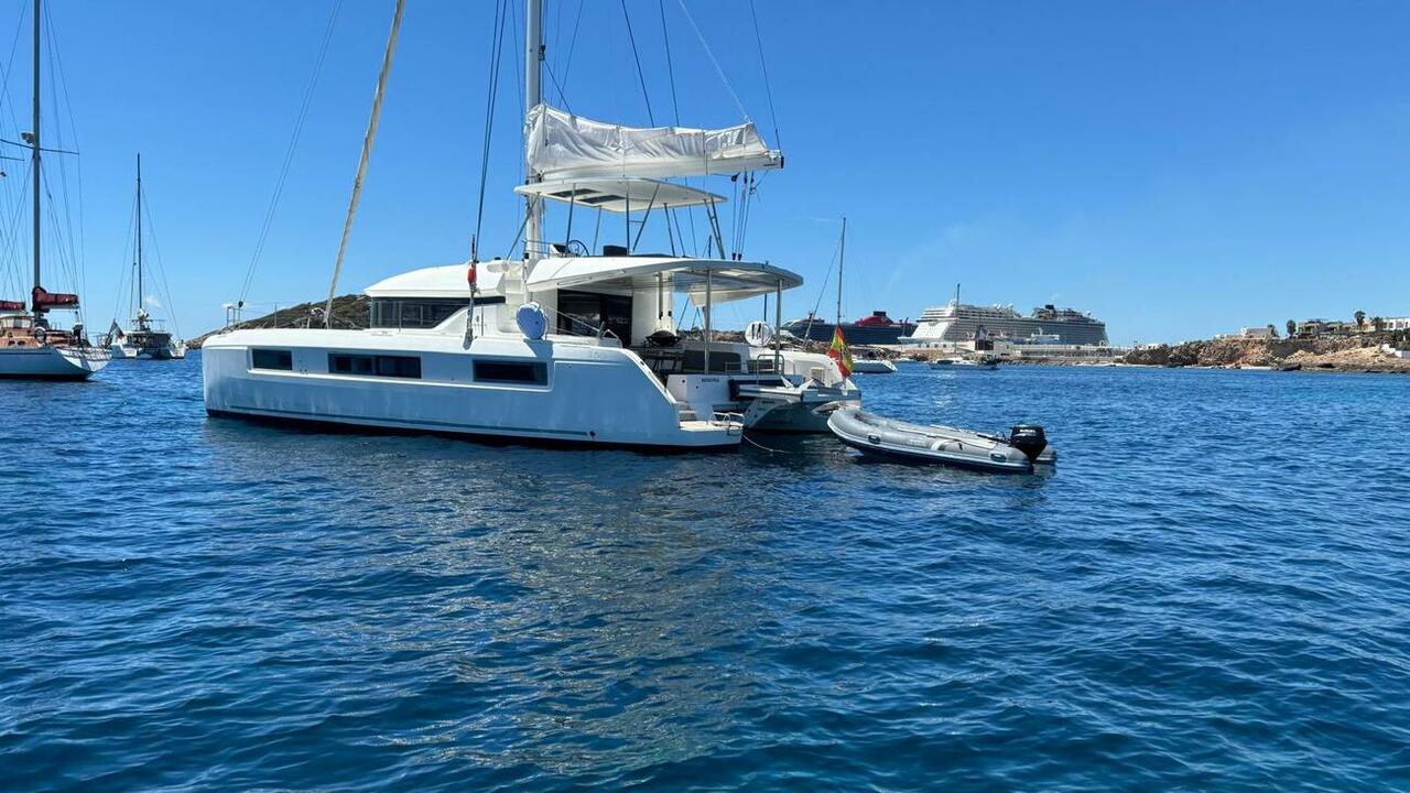 Photo #7 - Lagoon 50 - 5 + 2 cab. (Patagonia) en Talamanca - 43452