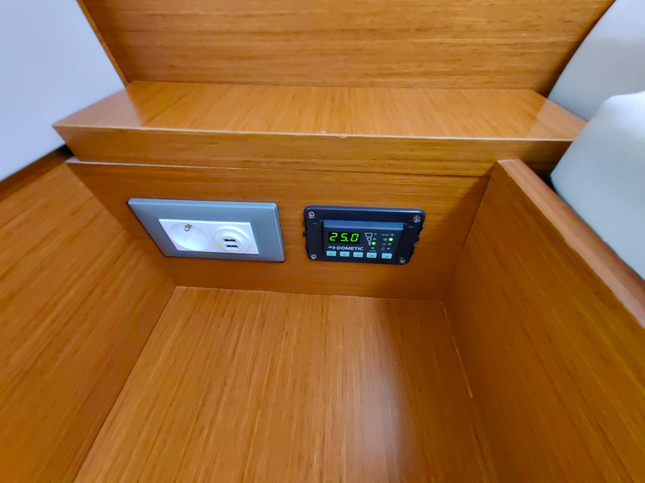Photo #15 - Sun Odyssey 440 (Milky Way) in Pula - 43458