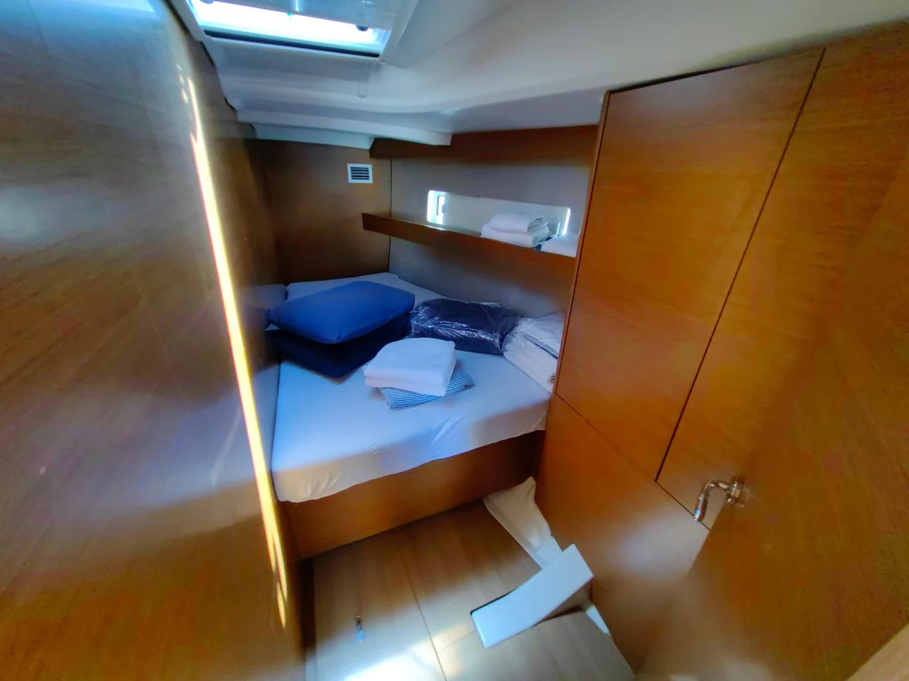 Sun Odyssey 440 (Milky Way)  - 18