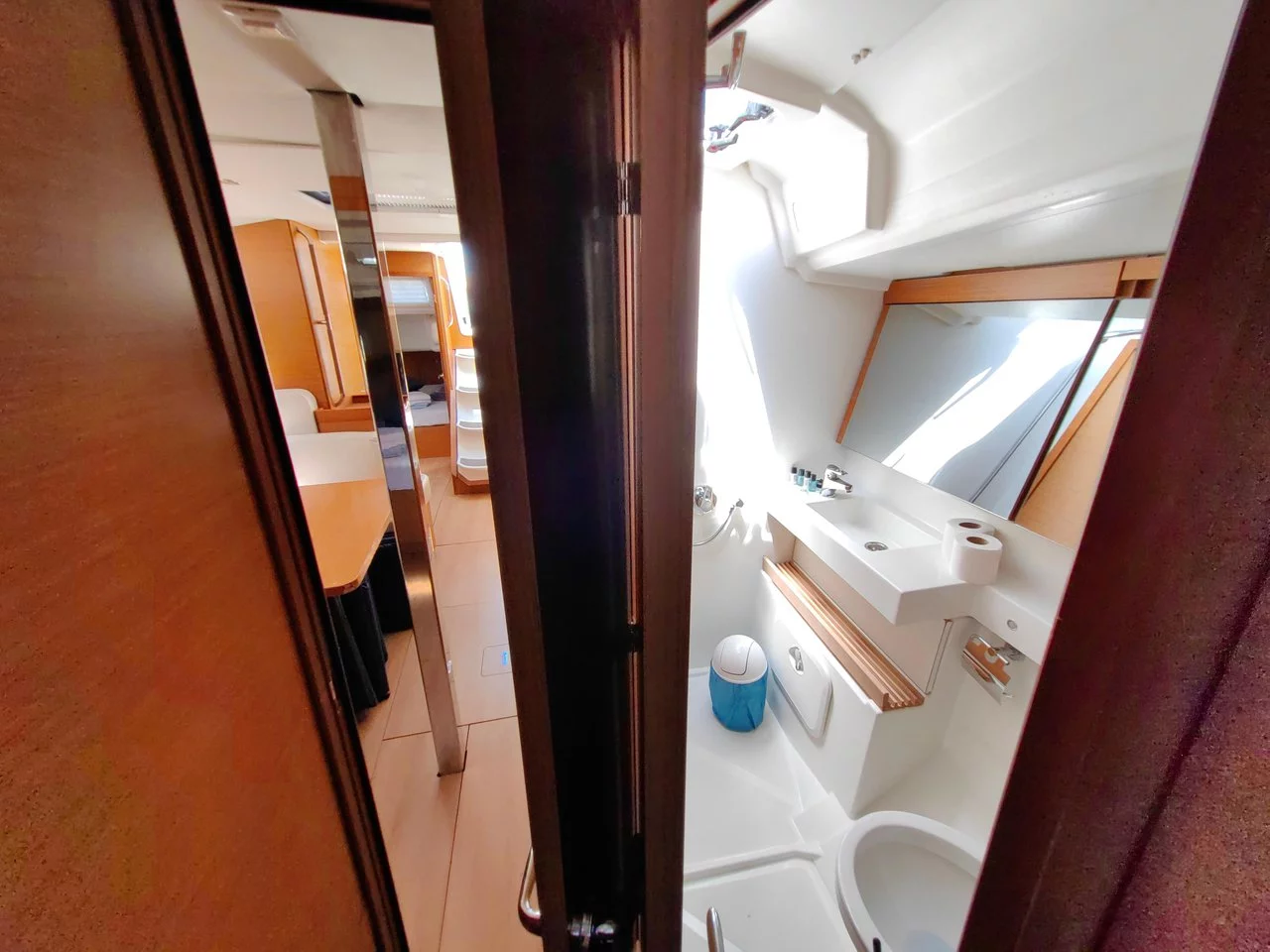 Sun Odyssey 440 (Milky Way)  - 22