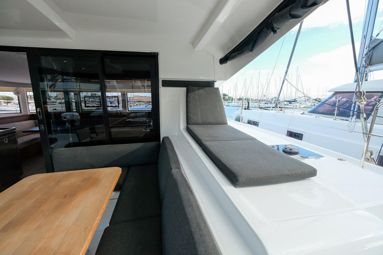 Photo #9 - Lagoon 42 - 4 + 1 cab. (White Chadal) in Heiliger Raphael - 43465