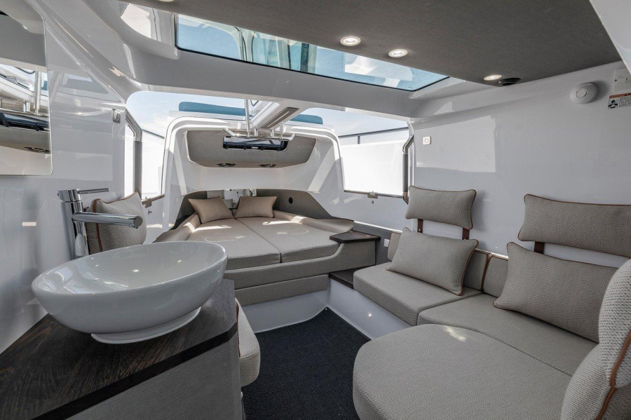 Photo #15 - Axopar 37 XC Cross Cabin (NN) in Drage - 43474