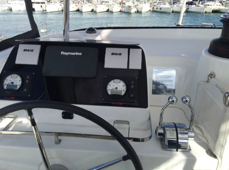 Lagoon 42 - 4 + 2 cab. (Iris II)  - 8