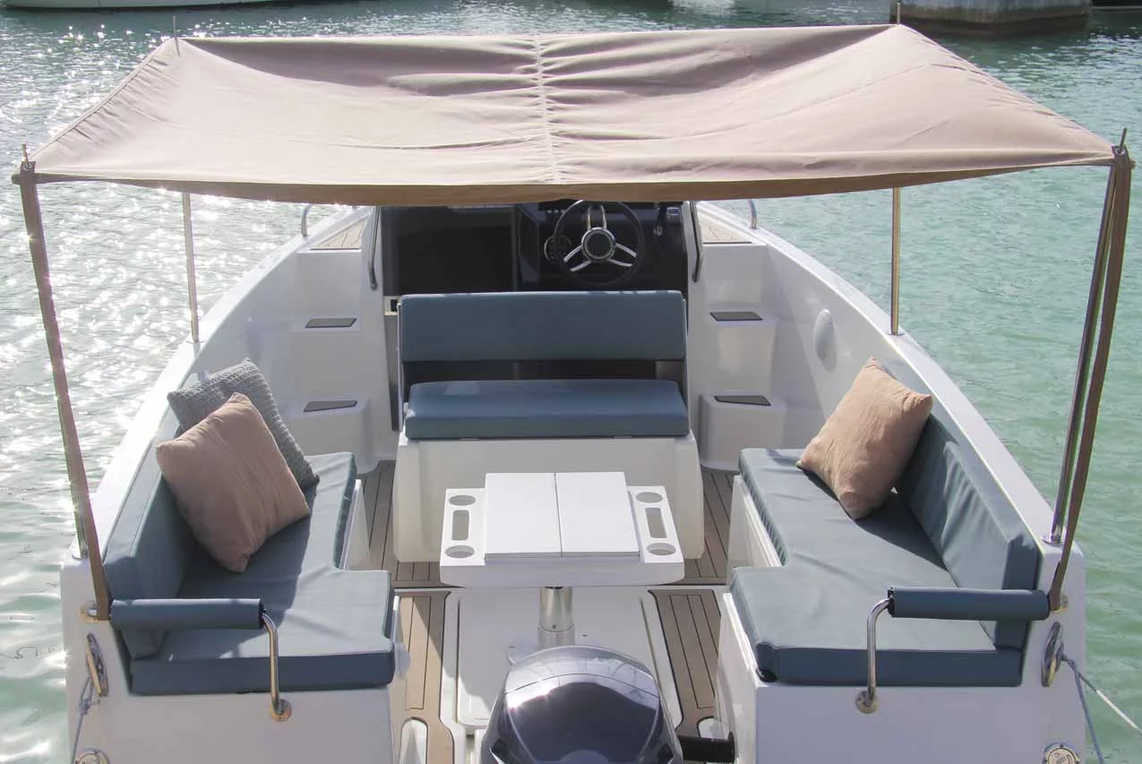 Nuva M6 Cabin (No Name)  - 7
