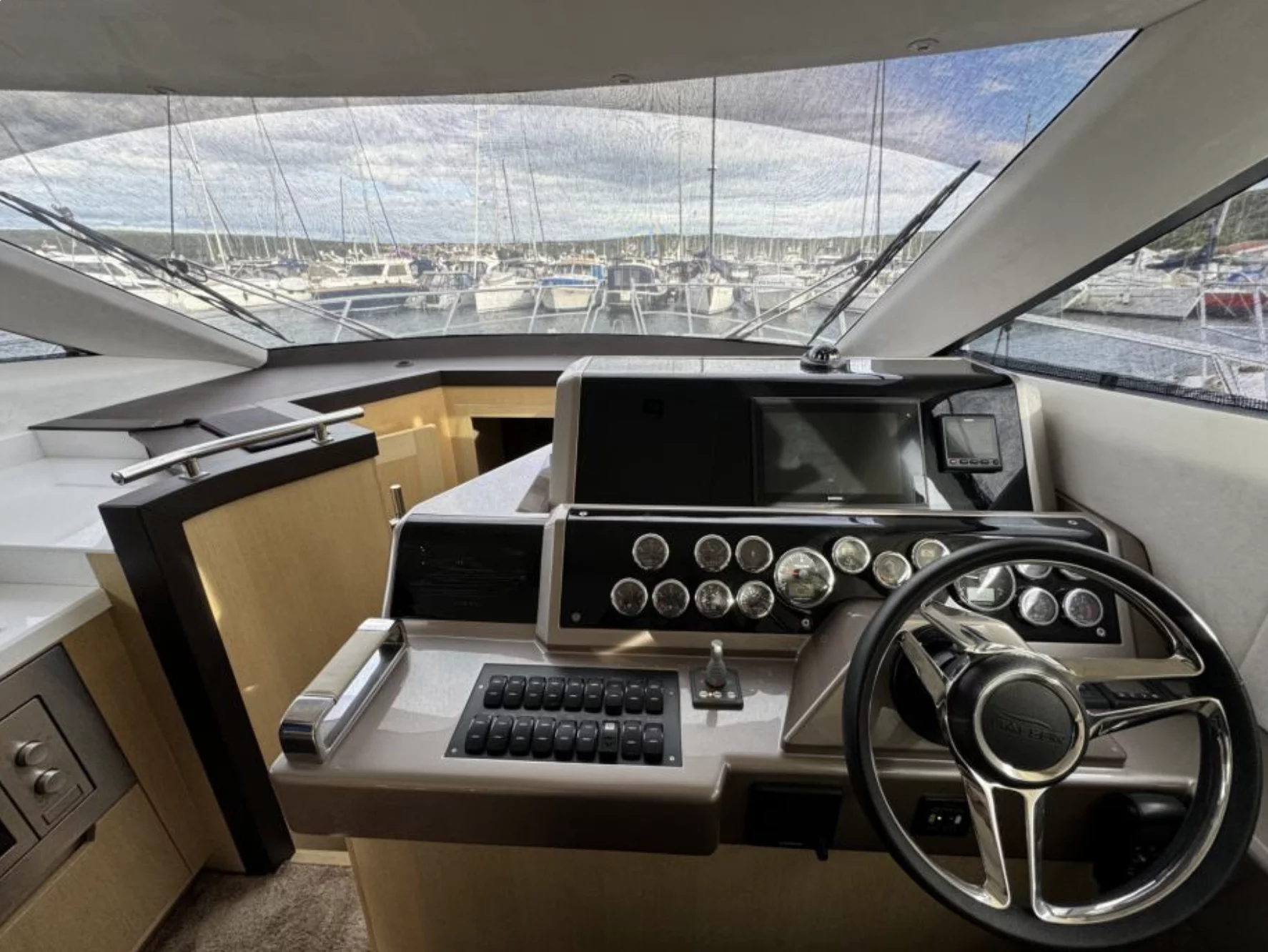 Galeon 420 Fly (Minesa)  - 9