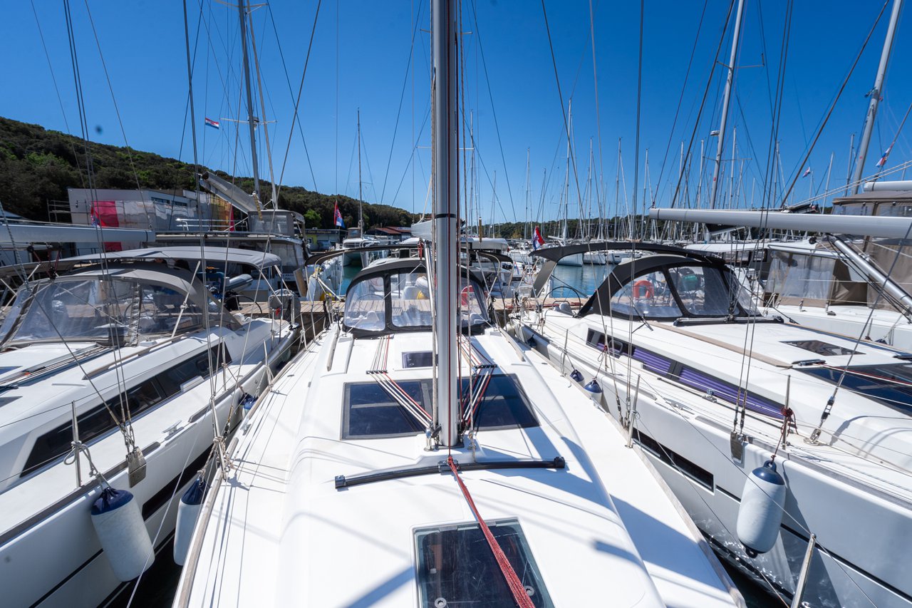 Photo #6 - Dufour 382 GL (Cetus) in Pula - 43488