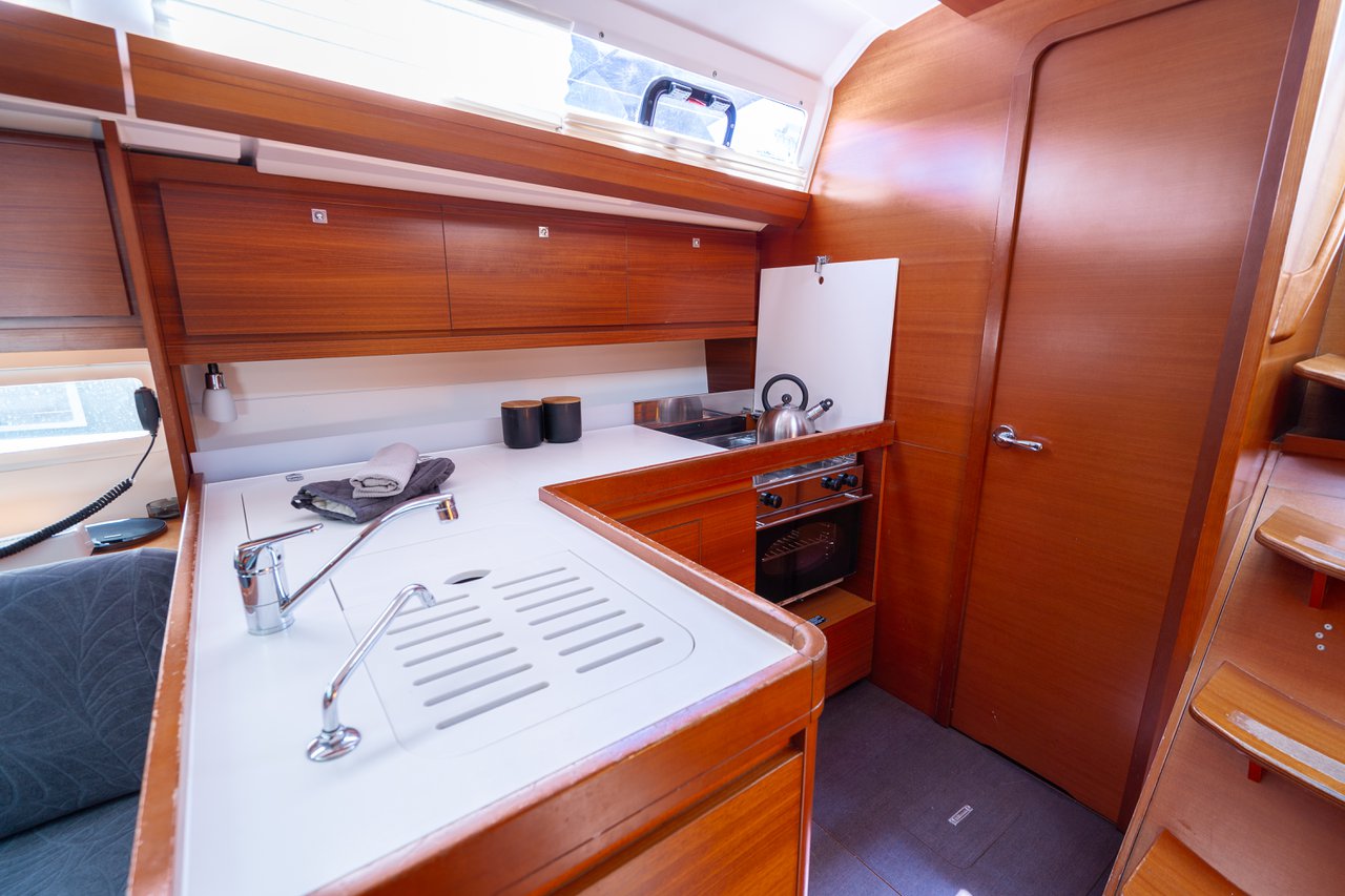 Photo #11 - Dufour 412 GL (Apus) en Pula - 43489