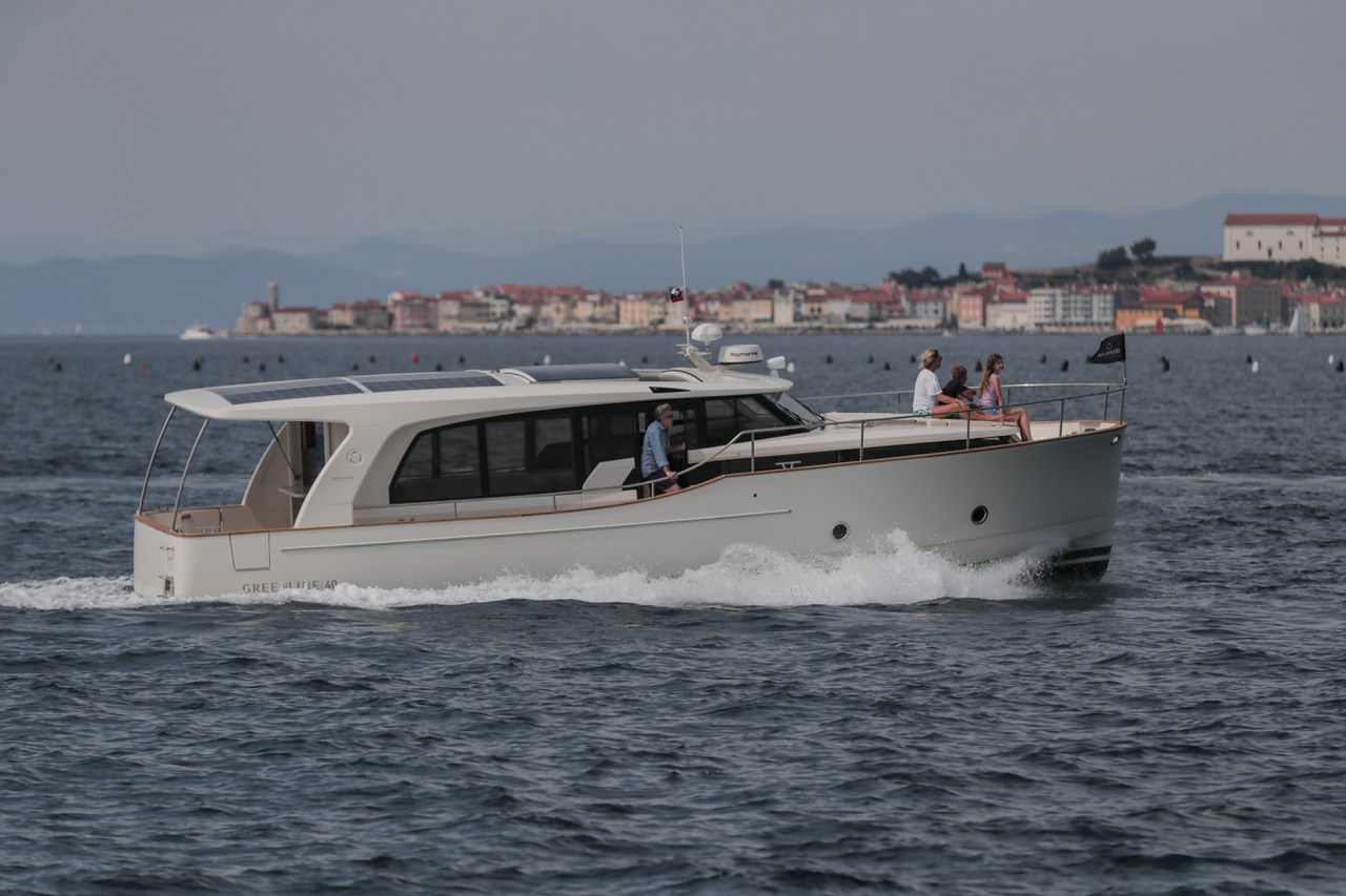 Photo #1 - Greenline 40 (Citadel) in Pula - 43513