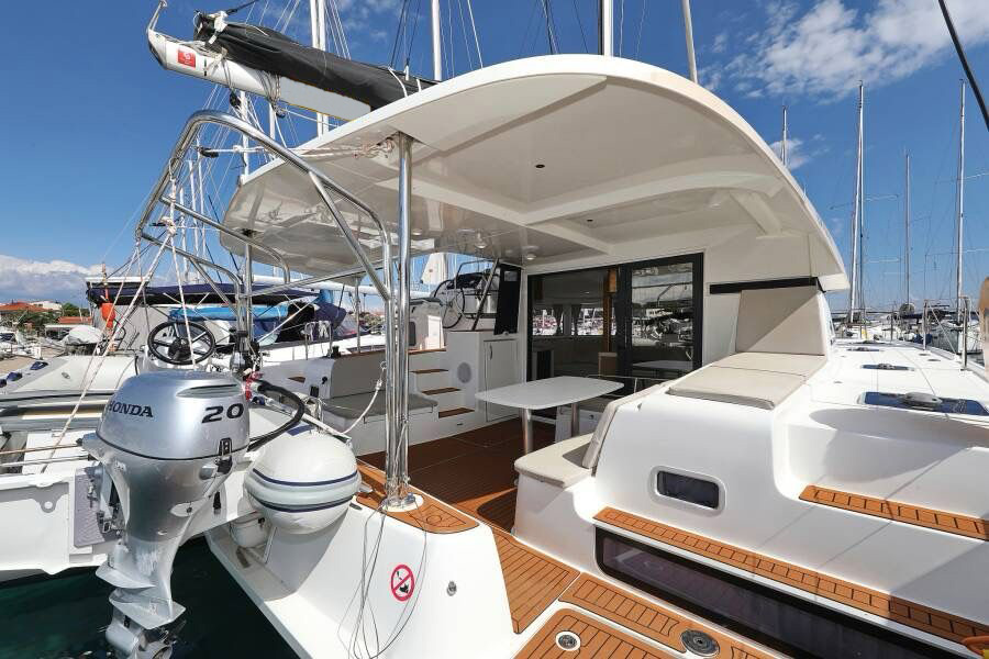 Photo #3 - Lagoon 42 - 4 + 2 cab. (Bolubo) in Murter - 43527